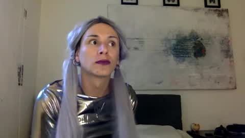 Lucy Lucy online show from December 2024 10:44:02 PM