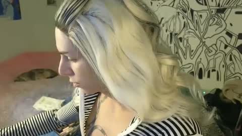 Lucy Lucy online show from September 2025 02:11:02 AM