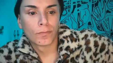 Lucy Lucy online show from December 2025 01:04:02 AM