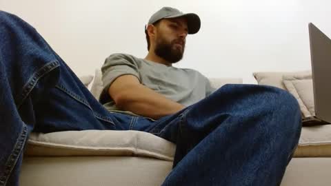 TheMonarchGoat online show from September 2025 07:25:01 PM