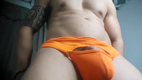 themuscularvenezuelanman online show from February 2025 07:18:01 AM