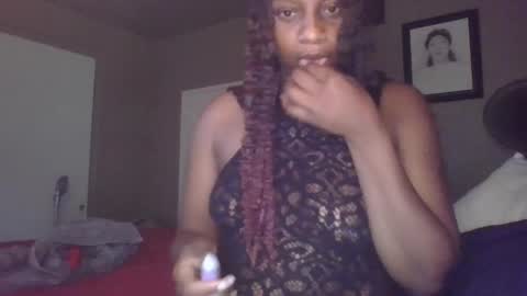 Snapshot of thenaturalgoddess chatting on February 2025 01:24:01 AM TheNaturalGoddess online show from February 2025 01:24:01 AM