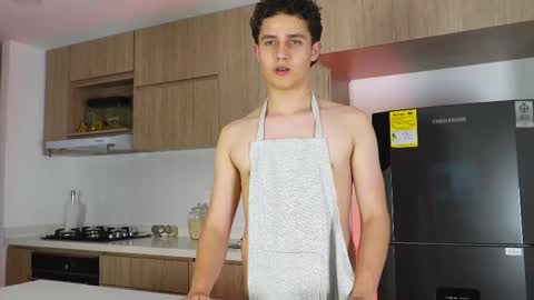 Snapshot of theohawke_ chatting on February 2025 02:58:01 AM THEO- MATEO online show from February 2025 02:58:01 AM