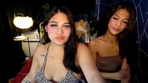 Snapshot of theonly_chin chatting on February 2026 04:24:02 PM FRANCINE online show from February 2026 04:24:02 PM