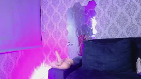 Snapshot of thepinkigirlxxx chatting on April 2026 02:14:02 PM NaniKimandPetter online show from April 2026 02:14:02 PM