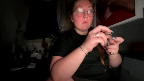 Snapshot of thesashadomme chatting on December 2024 03:34:02 AM The Sasha Domme online show from December 2024 03:34:02 AM