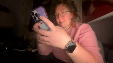 Snapshot of thesashadomme chatting on December 2024 02:43:02 AM The Sasha Domme online show from December 2024 02:43:02 AM