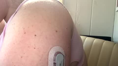 Snapshot of thesashadomme chatting on October 2025 06:47:02 PM The Sasha Domme online show from October 2025 06:47:02 PM