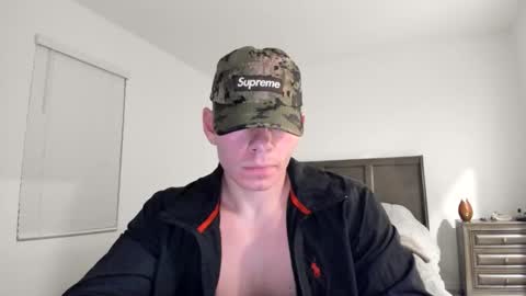 Snapshot of theshortking01 chatting on February 2026 12:09:02 AM TheShortKing1 online show from February 2026 12:09:02 AM