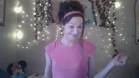 sillymillie0 online show from January 2025 05:43:02 PM