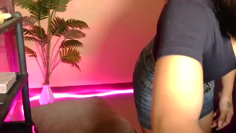 thessssy online show from March 2026 05:44:01 AM