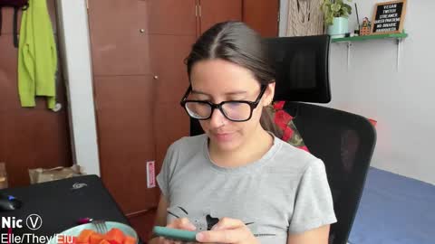 Nicole online show from January 2026 03:27:02 PM