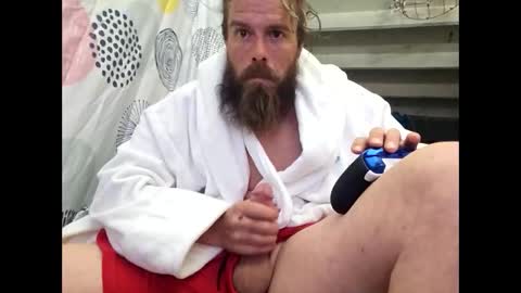 Snapshot of theugly_1 chatting on November 2025 06:24:01 AM Thicbwc4u online show from November 2025 06:24:01 AM