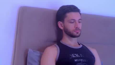 The Waiter online show from December 2025 07:35:01 AM