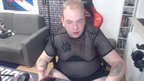 Snapshot of thewolfy31 chatting on December 2024 03:25:02 PM PupWolfy online show from December 2024 03:25:02 PM