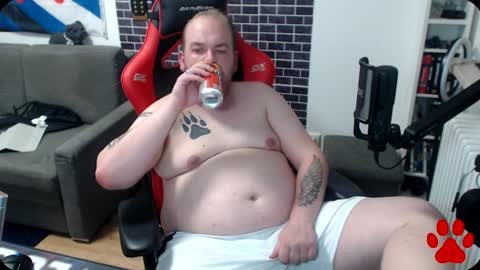 Snapshot of thewolfy31 chatting on December 2024 04:13:02 PM PupWolfy online show from December 2024 04:13:02 PM