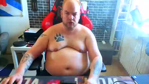Snapshot of thewolfy31 chatting on April 2026 11:42:02 AM PupWolfy online show from April 2026 11:42:02 AM