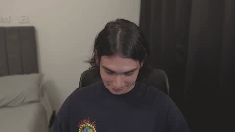 Snapshot of thiaan__ chatting on December 2024 02:42:01 AM thiaan__ online show from December 2024 02:42:01 AM