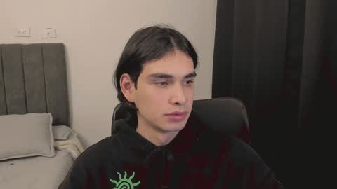 Snapshot of thiaan__ chatting on December 2024 01:39:01 AM thiaan__ online show from December 2024 01:39:01 AM