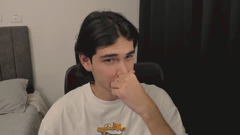 Snapshot of thiaan__ chatting on December 2024 02:21:01 AM thiaan__ online show from December 2024 02:21:01 AM