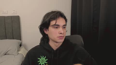 Snapshot of thiaan__ chatting on January 2025 04:01:01 AM thiaan__ online show from January 2025 04:01:01 AM