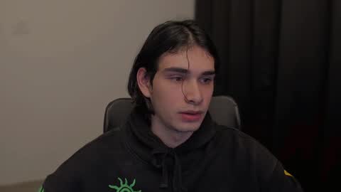 Snapshot of thiaan__ chatting on January 2025 03:43:01 AM thiaan__ online show from January 2025 03:43:01 AM