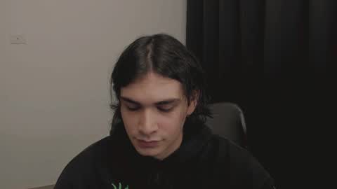 Snapshot of thiaan__ chatting on March 2025 12:44:01 AM thiaan__ online show from March 2025 12:44:01 AM