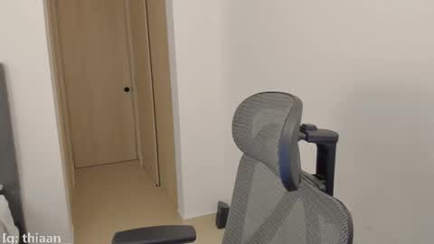 Snapshot of thiaan__ chatting on November 2025 11:14:02 PM thiaan__ online show from November 2025 11:14:02 PM