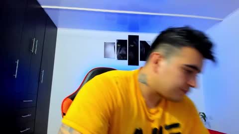 Snapshot of thiago_cp01 chatting on March 2025 09:29:02 AM Thiago online show from March 2025 09:29:02 AM