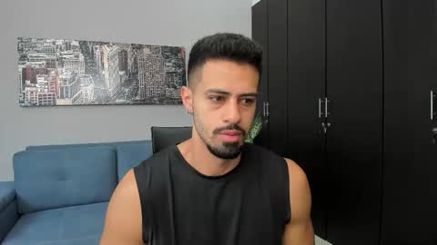thiago_driussi online show from November 2025 01:34:02 PM