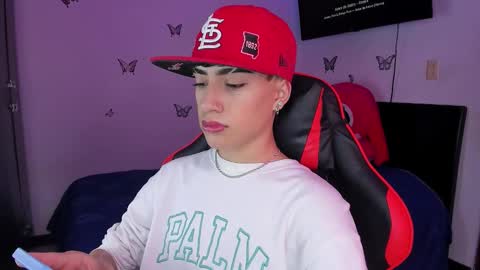 Thiago online show from November 2025 01:54:02 PM