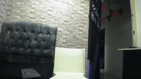 thiago_hairy online show from October 2025 04:57:02 AM