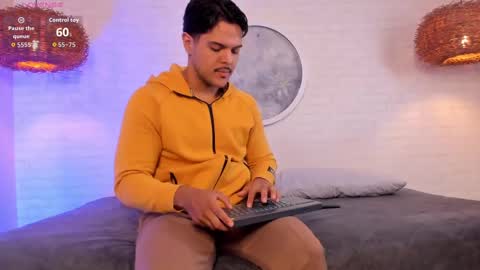 Snapshot of thiago_mercer chatting on October 2025 11:07:02 AM Thiago online show from October 2025 11:07:02 AM