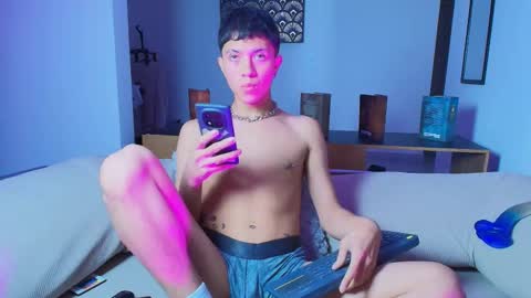 thiago_n_sam online show from September 2025 11:16:01 PM