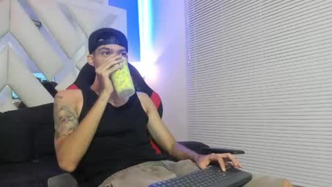 Thiago online show from May 2026 07:31:02 PM