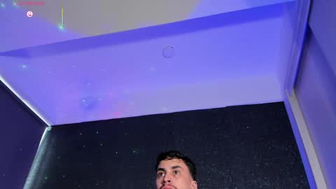 Snapshot of thiagomeneses0 chatting on May 2026 06:31:02 PM THIAGO MENESES online show from May 2026 06:31:02 PM