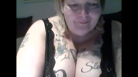 Snapshot of thickdarkangel chatting on May 2026 06:46:01 PM thickdarkangel online show from May 2026 06:46:01 PM