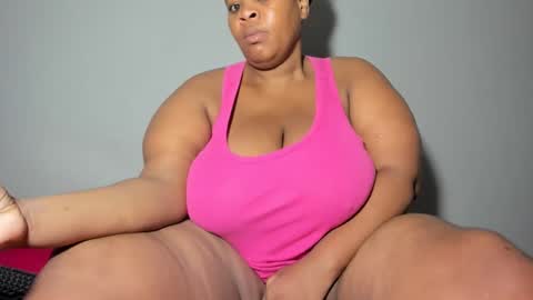 Snapshot of thickleeyanax chatting on February 2025 02:29:01 AM thickleeyanax online show from February 2025 02:29:01 AM