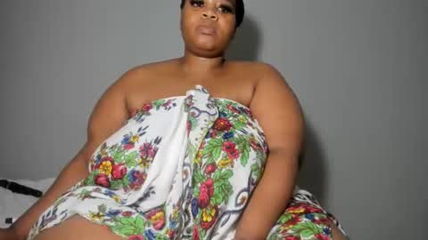 Snapshot of thickleeyanax chatting on February 2025 06:31:01 PM thickleeyanax online show from February 2025 06:31:01 PM