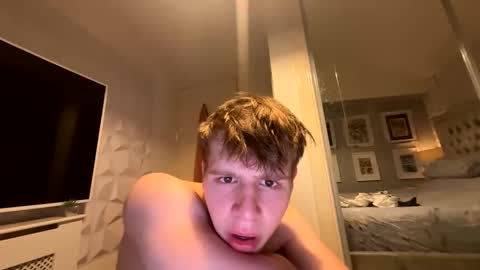 thickny0ung online show from October 2025 08:00:02 PM