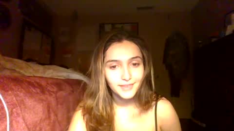 Snapshot of thickyvicky2223 chatting on December 2024 09:43:02 AM ThickyVicky online show from December 2024 09:43:02 AM