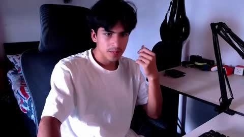 thieves_us online show from January 2025 05:49:02 PM