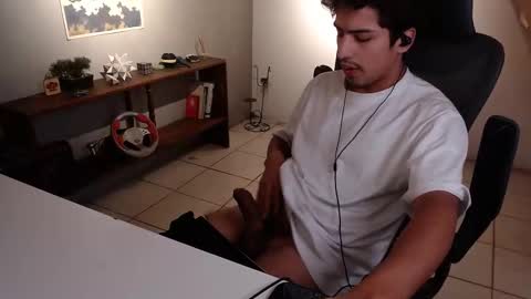 Snapshot of thieves_us chatting on February 2026 05:41:01 PM thieves_us online show from February 2026 05:41:01 PM