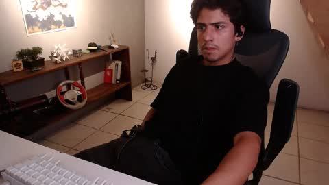 Snapshot of thieves_us chatting on February 2026 05:24:01 AM thieves_us online show from February 2026 05:24:01 AM