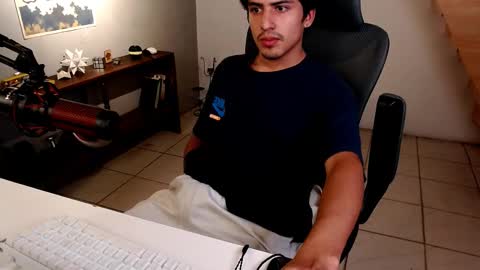 Snapshot of thieves_us chatting on March 2026 03:52:02 AM thieves_us online show from March 2026 03:52:02 AM