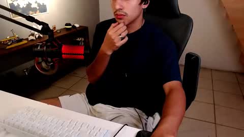 Snapshot of thieves_us chatting on March 2026 05:08:02 AM thieves_us online show from March 2026 05:08:02 AM