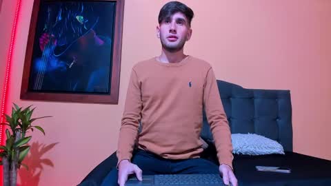 Thiiago online show from December 2024 01:11:01 PM