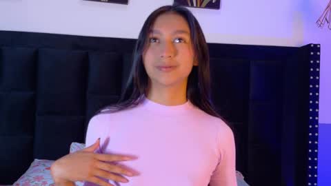 Snapshot of thin_eva chatting on February 2026 01:00:01 PM Eva online show from February 2026 01:00:01 PM