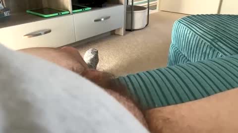 thomas_b7 online show from February 2026 02:35:01 PM