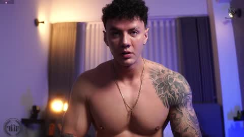 Thomas Falcon online show from October 2025 10:41:01 PM